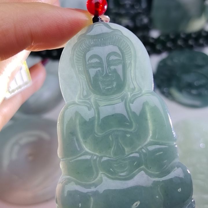 翡翠颈饰未镶嵌天然的A货翡翠多样性发货