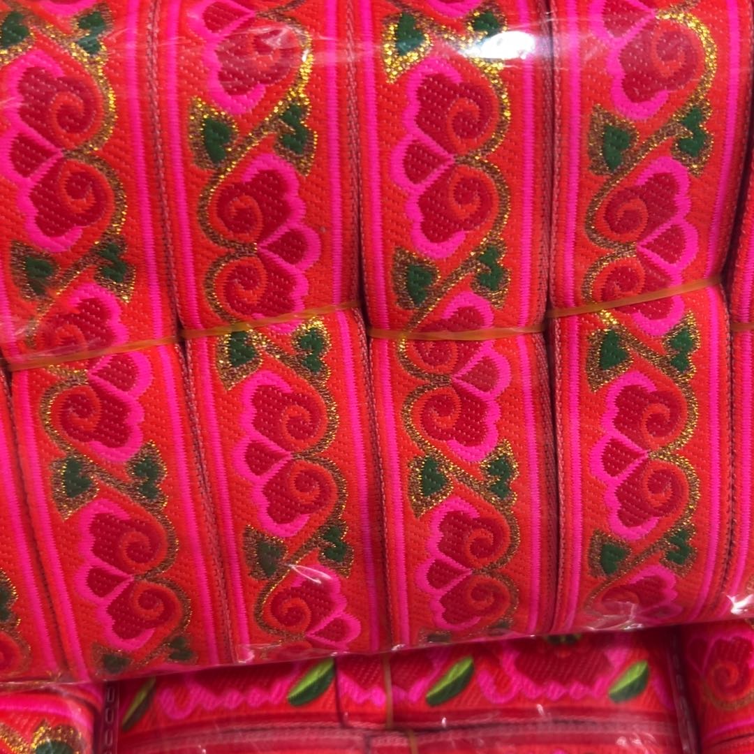 民族花边服饰批发45