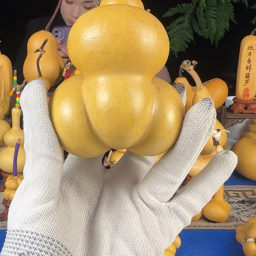 ****༄大叶紫檀（黑酸枝木类）