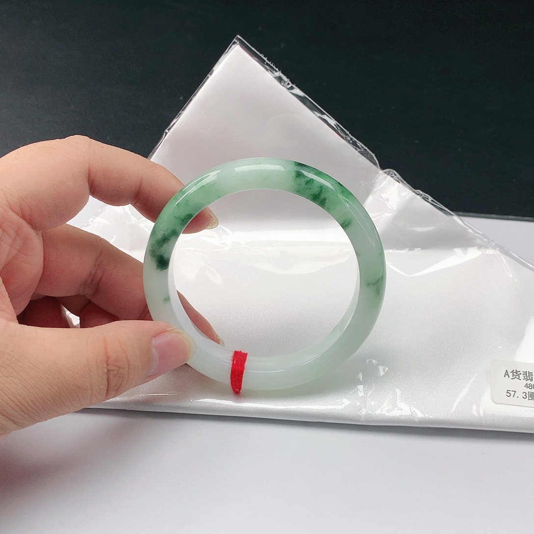 翡翠手镯未镶嵌翡翠370