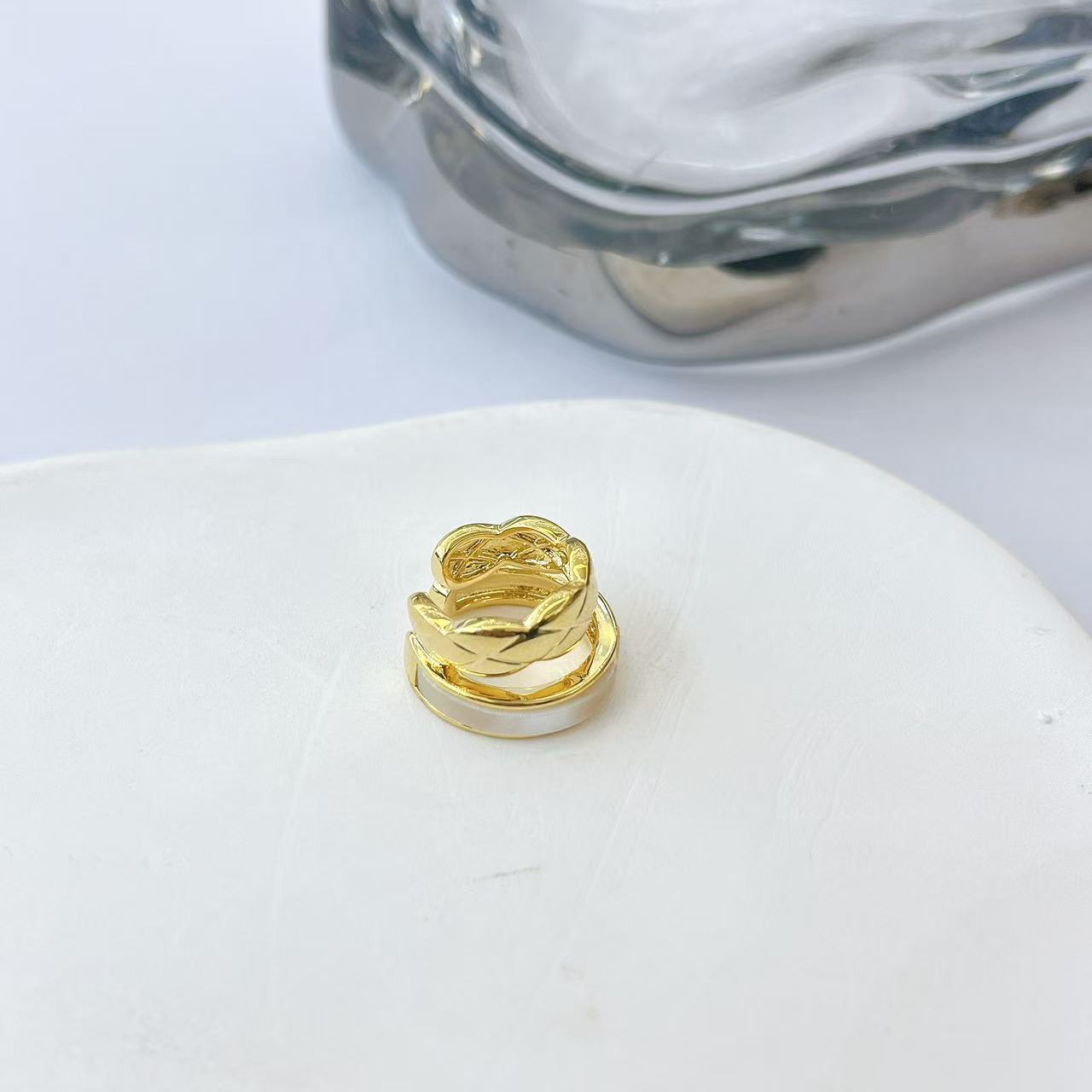 铜合金贝壳耳饰 【颜颜铭饰专属】精致时尚耳骨夹（单只） C-32676