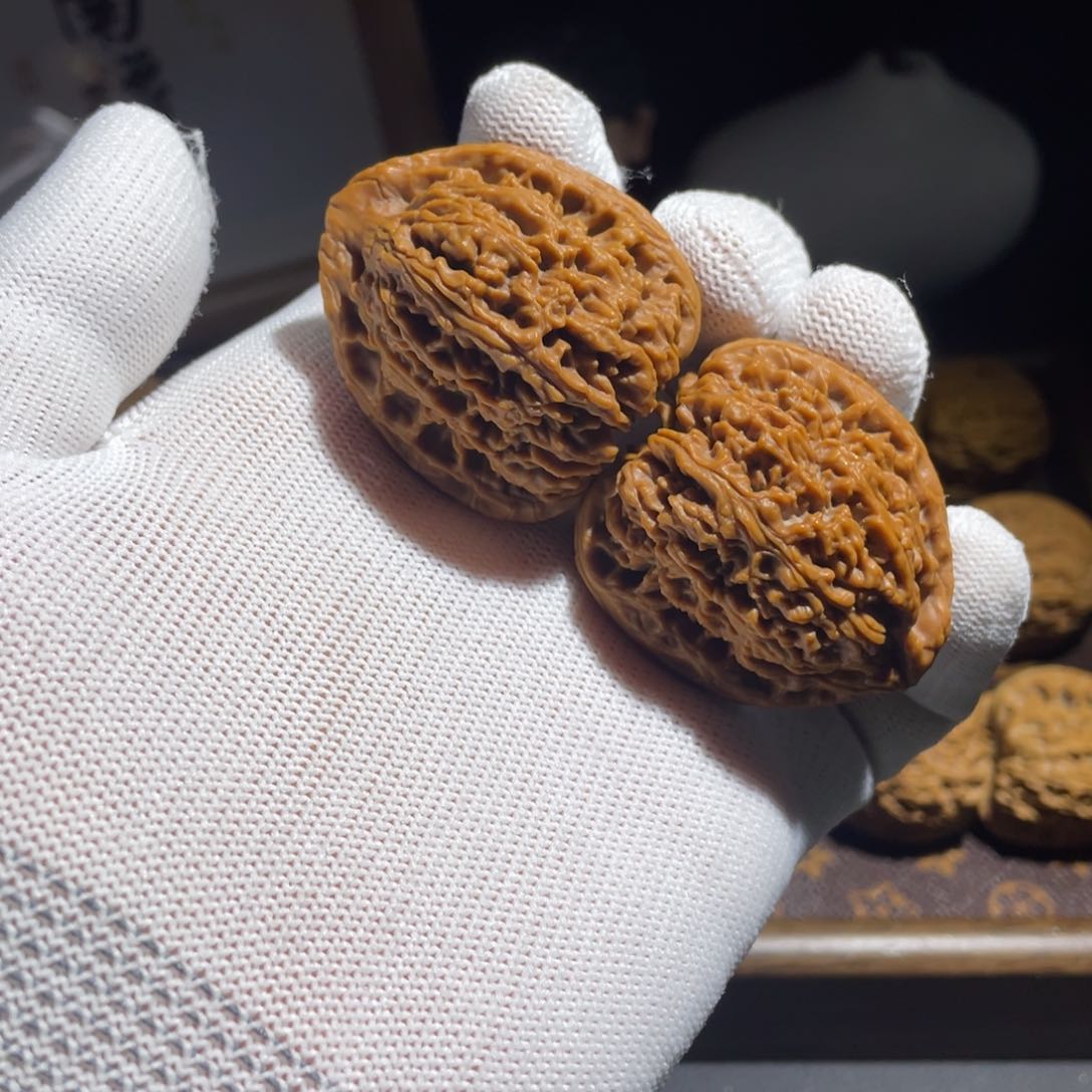 文玩核桃吊坠40高炮凹底