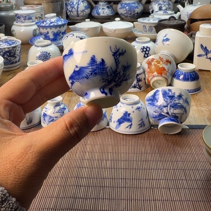 青花瓷器杯子瓷器