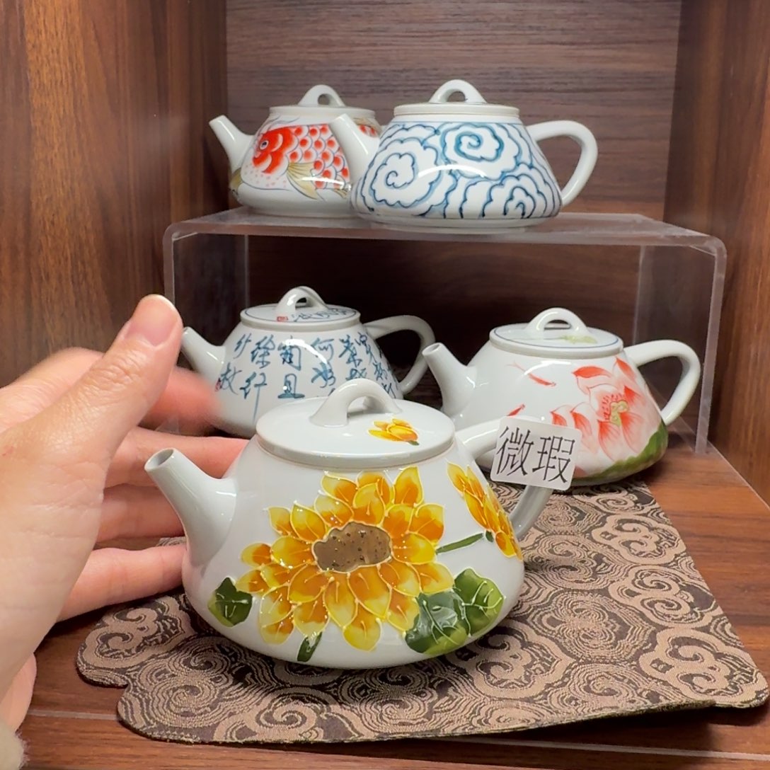 釉下手绘茶具微瑕