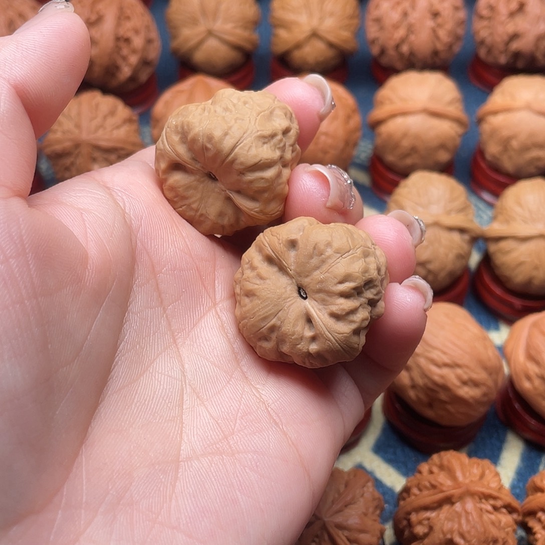 小***6文玩核桃把件精品手捻