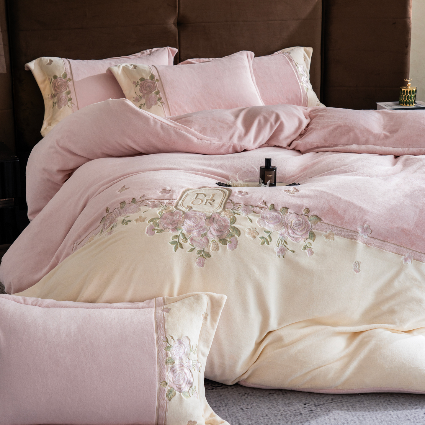 绒玫瑰庄园床盖款牛奶绒工艺款五件套（11-14斤左右）