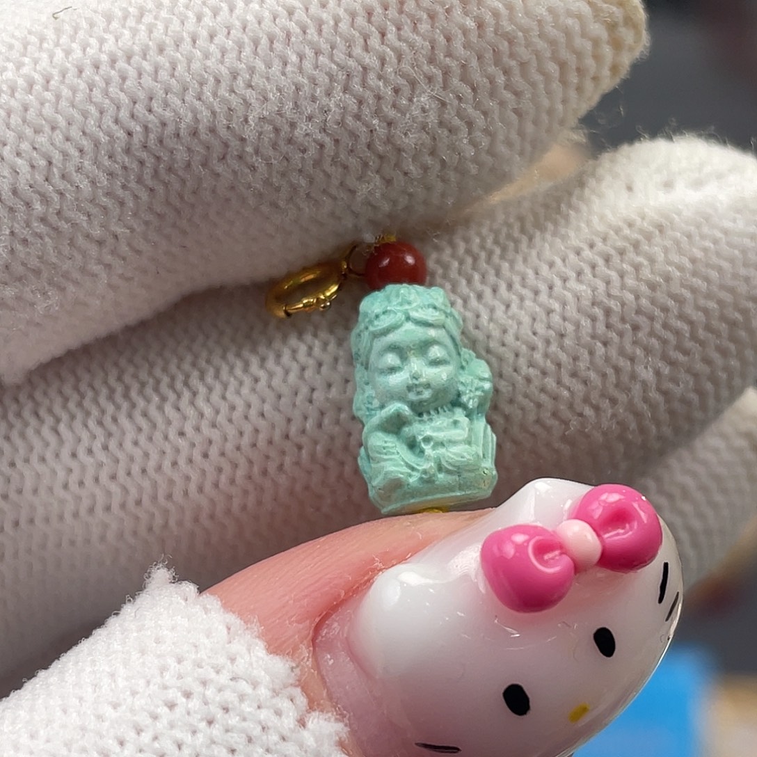 绿松石未镶嵌挂件