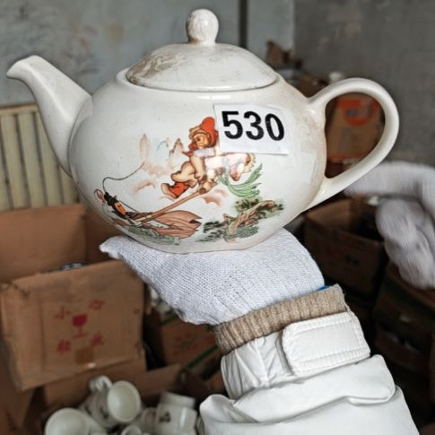 库存瓷片多孔茶壶