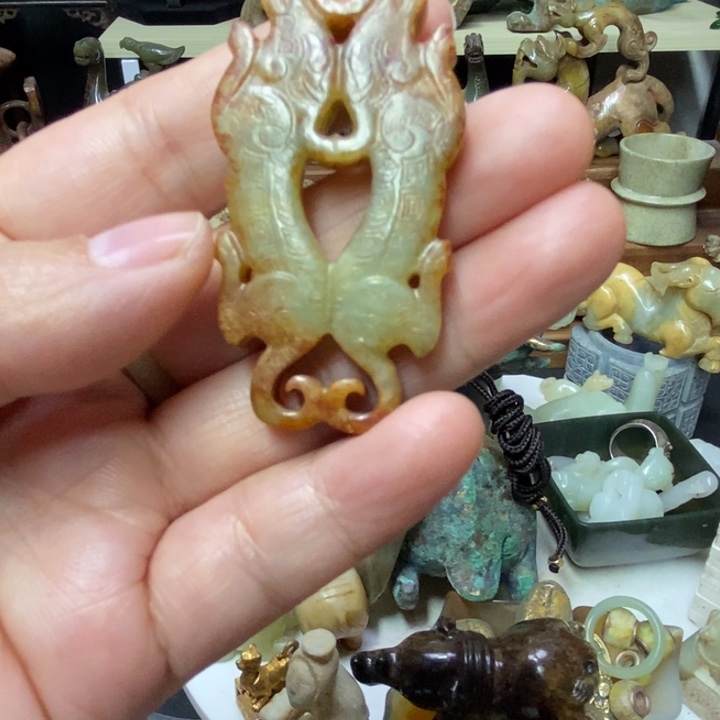 未镶嵌和田玉（糖玉）挂件