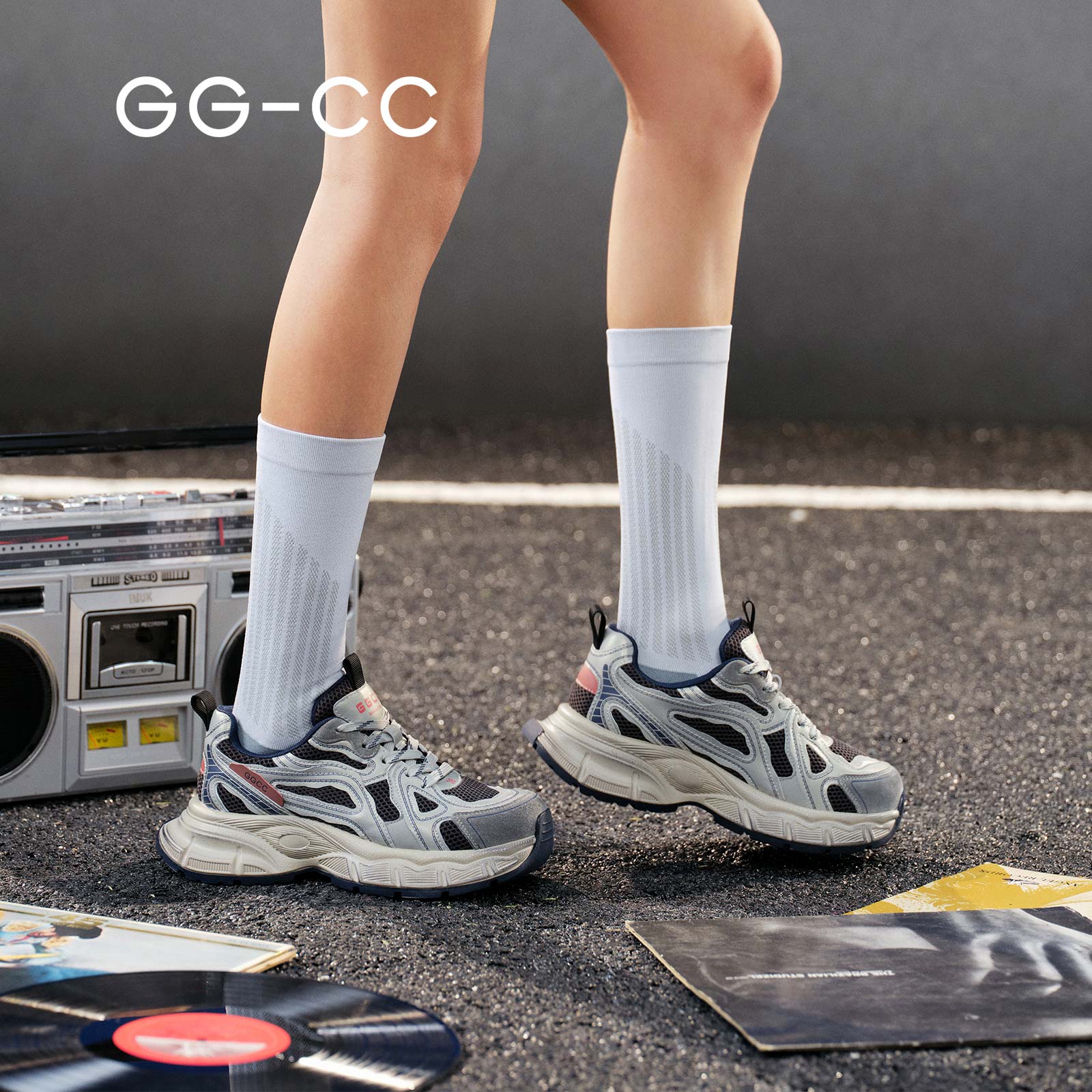 【科技纪元】GG-CC2025年新款厚底老爹鞋擦色做旧休闲女鞋8611