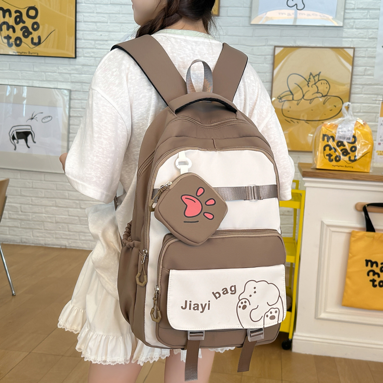 初中生高颜值新款书包女生小学生大容量减负背包高中生轻便双肩包
