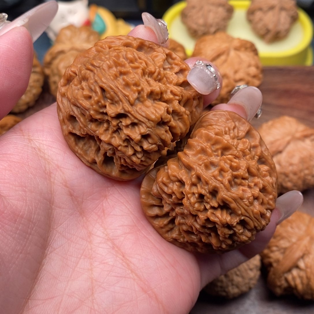 文玩核桃把件L****-全品南疆42精配