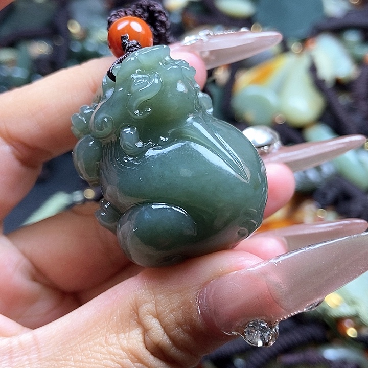 和田玉颈饰未镶嵌