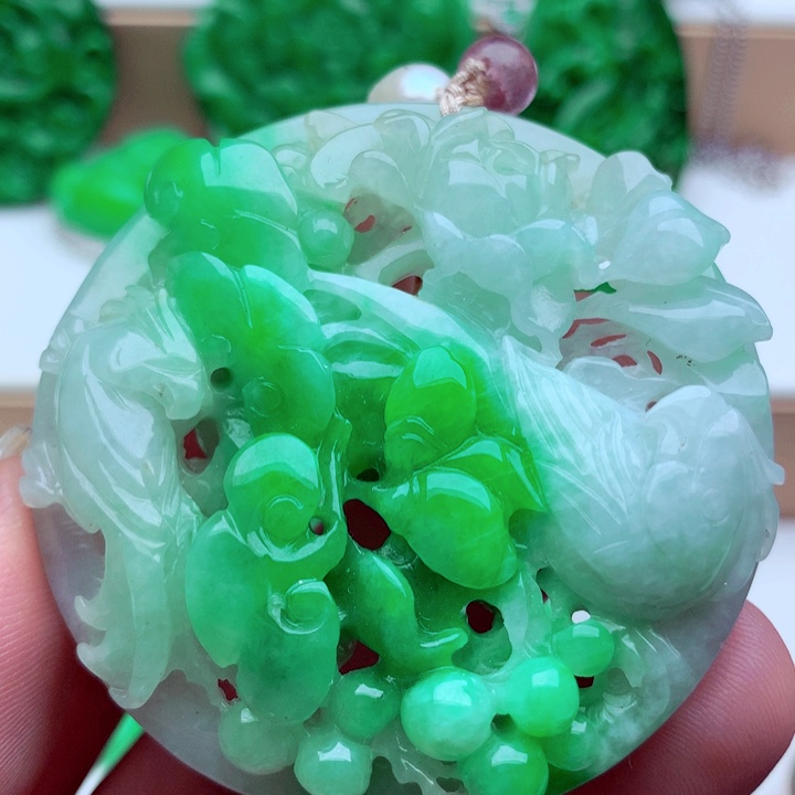 翡翠未镶嵌吊坠(不含链)