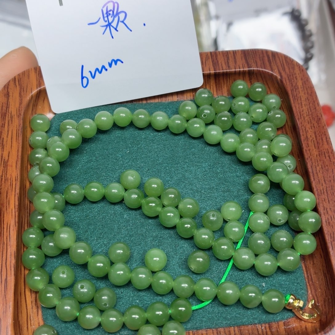 和田玉未镶嵌珠宝半成品T368