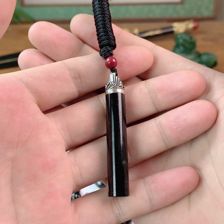 三***丘和田玉未镶嵌颈饰