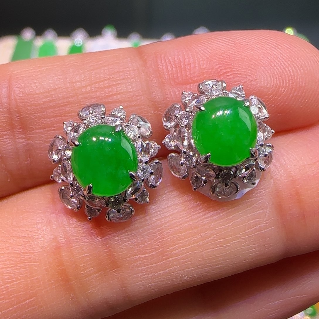 翡翠18K金镶嵌戒指