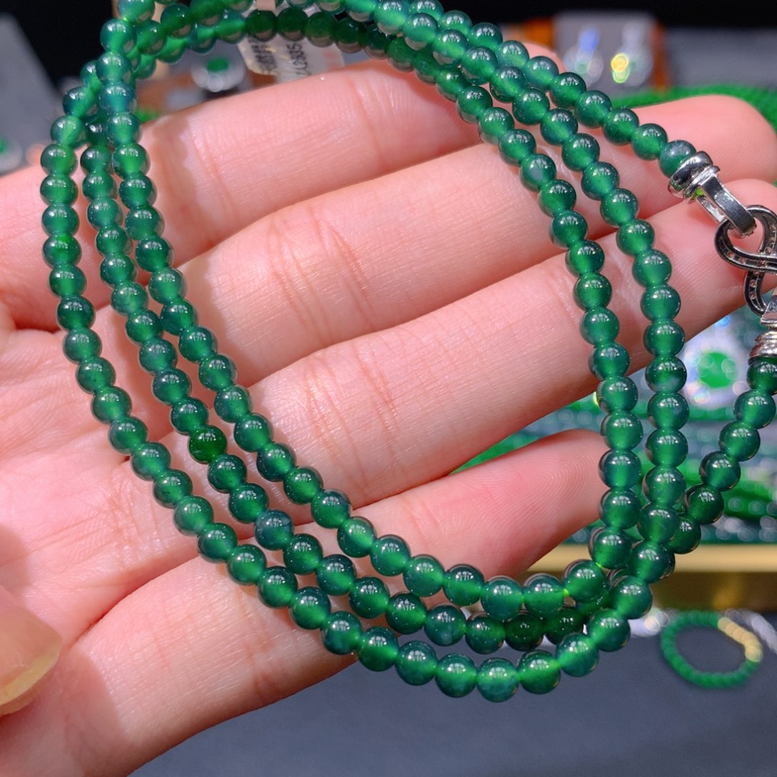 翡翠手链未镶嵌天然翡翠