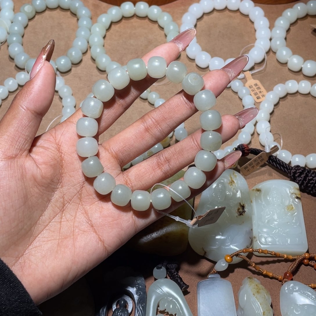 和田玉未镶嵌手链