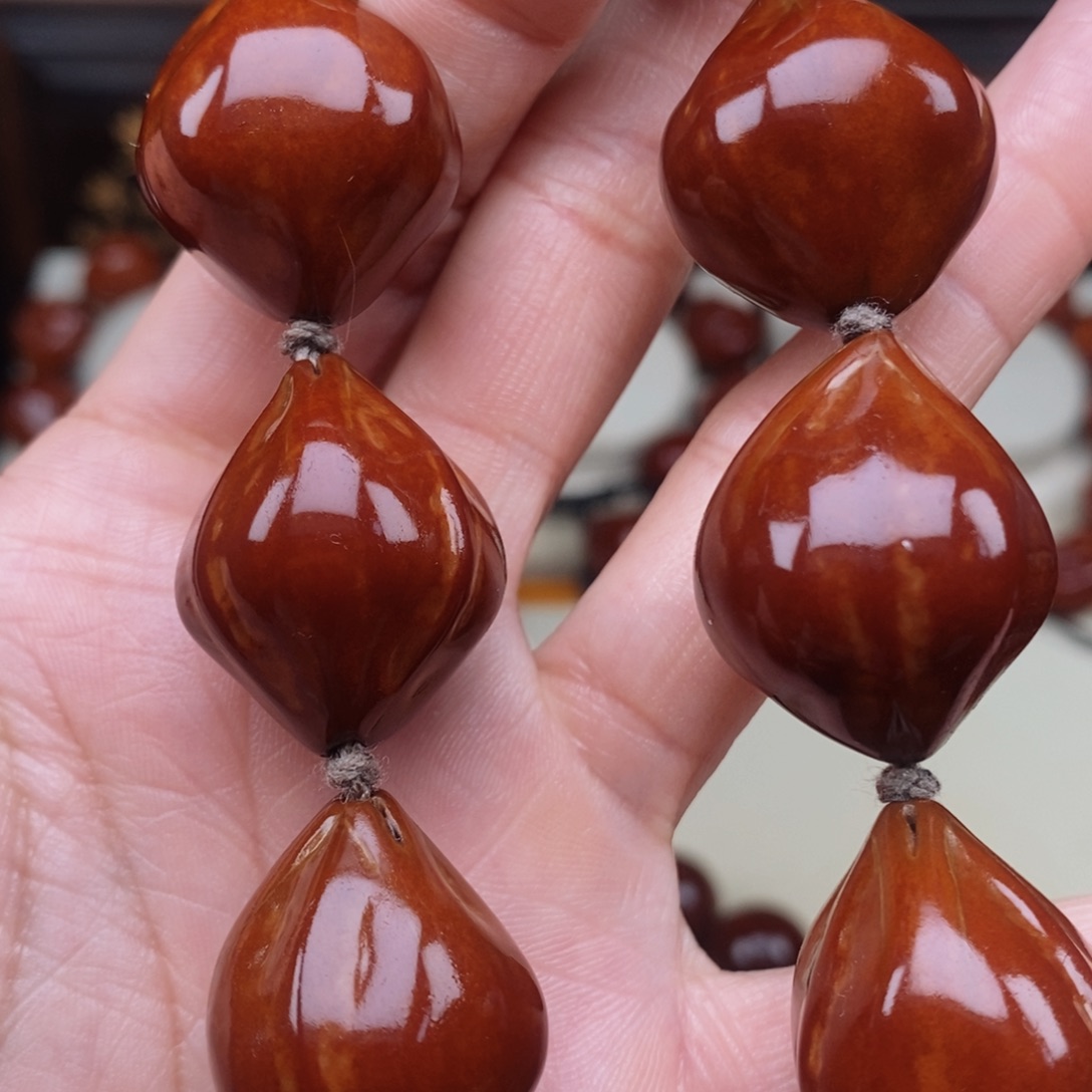 橄榄核手串游**了素核，