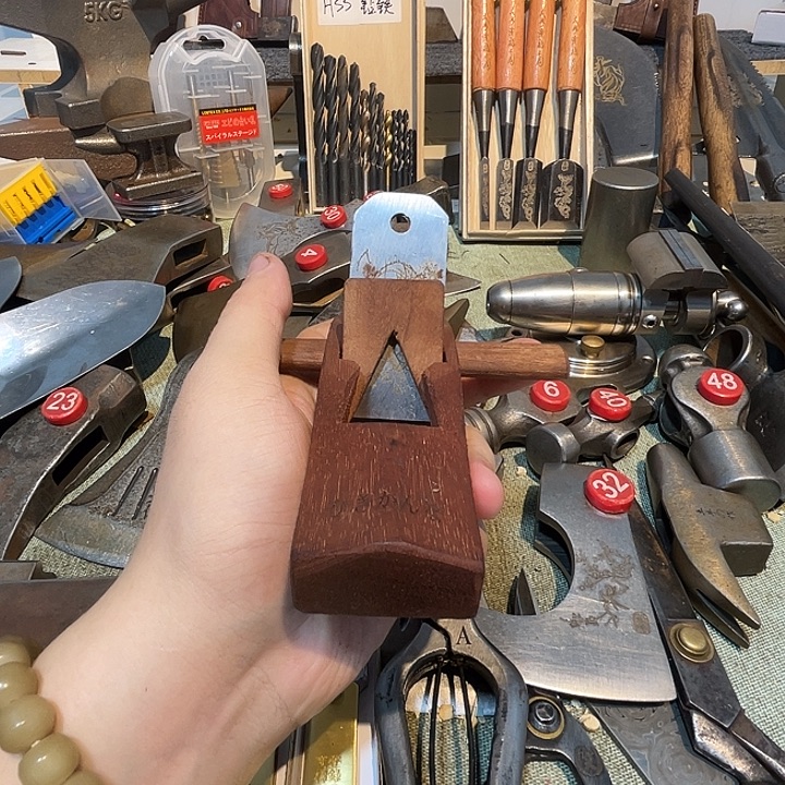 吴***能家庭生活厨具农具