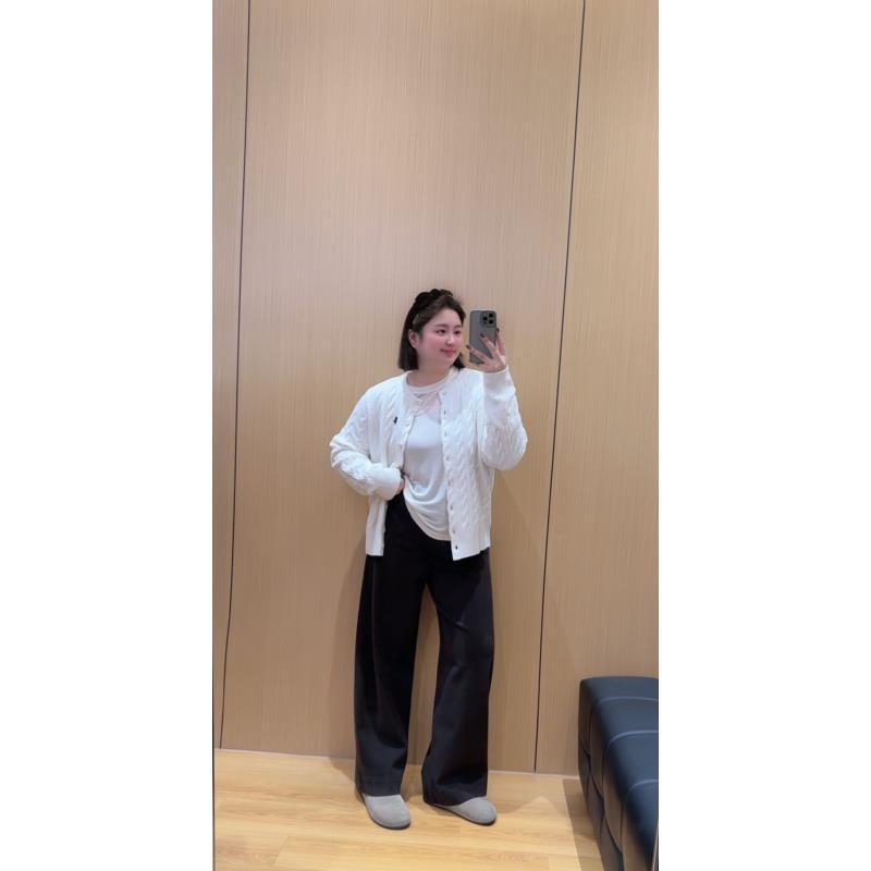 TAOJIA FAMILU【长袖云缕】韩版女长袖纯色刺绣圆领毛针织衫NX0019