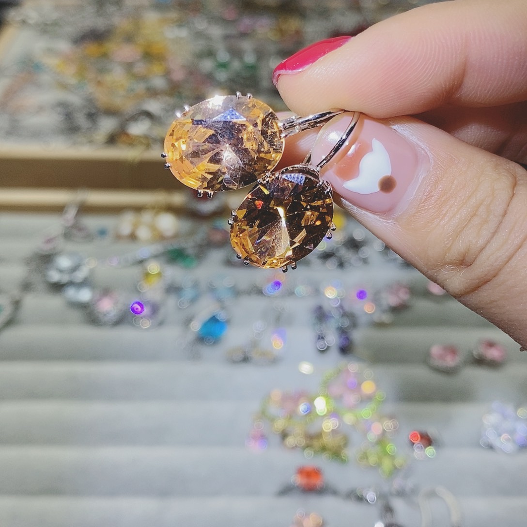 【闪购商品】托帕石耳饰银S925镶嵌