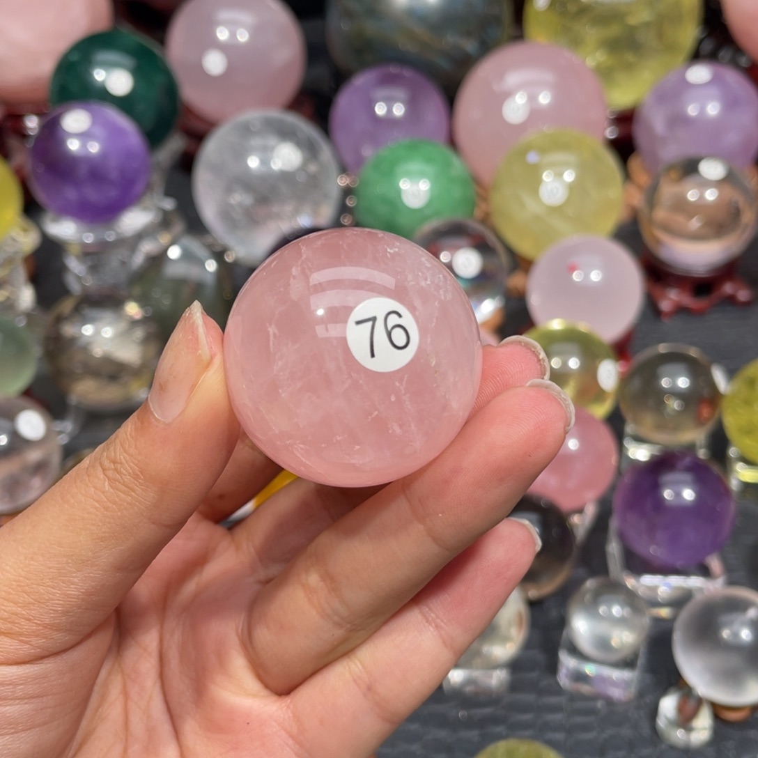 米***o未镶嵌水晶珠宝半成品微瑕3.87