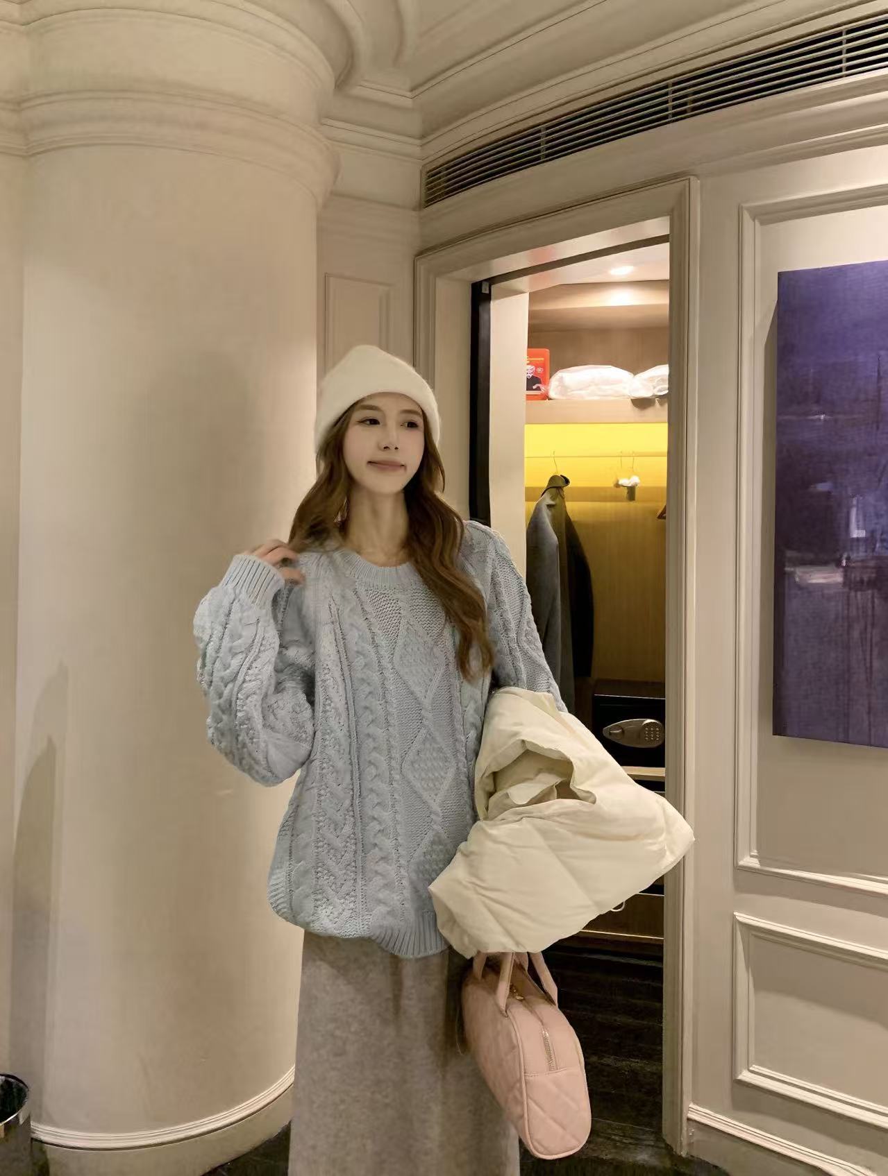 【YS】‘小熊冰淇淋’韩代款菱格麻花宽松显瘦圆领毛衣~X628