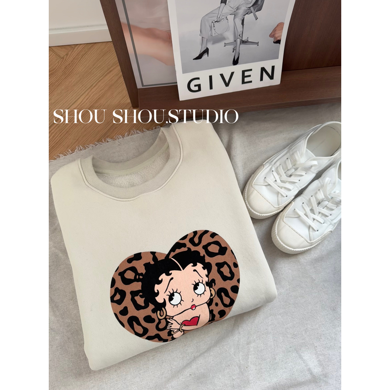 【夏夏】豹纹贝蒂-大码圆领加绒印花可爱百搭宽松正肩卫衣S02271