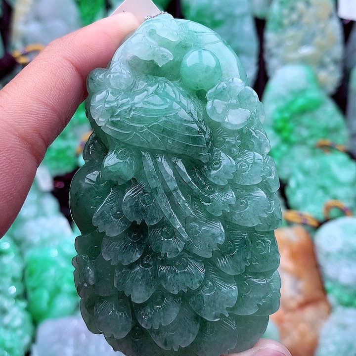 翡翠吊坠(不含链)未镶嵌