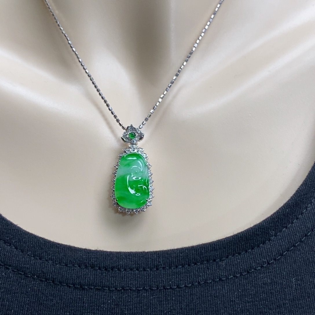 翡翠18K金镶嵌吊坠(赠链)