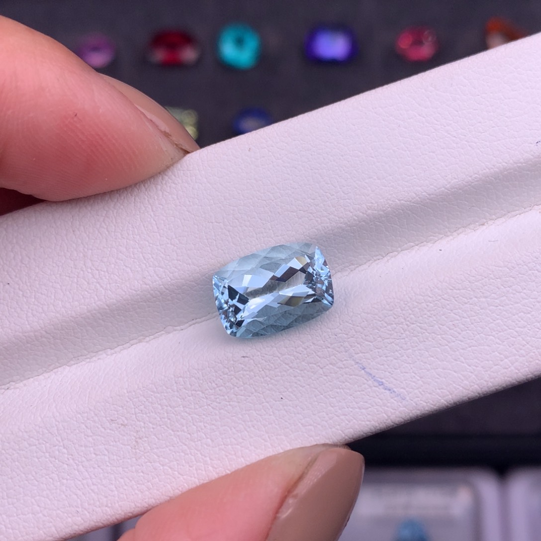 海蓝宝石裸石未镶嵌3.26ct圣玛利亚