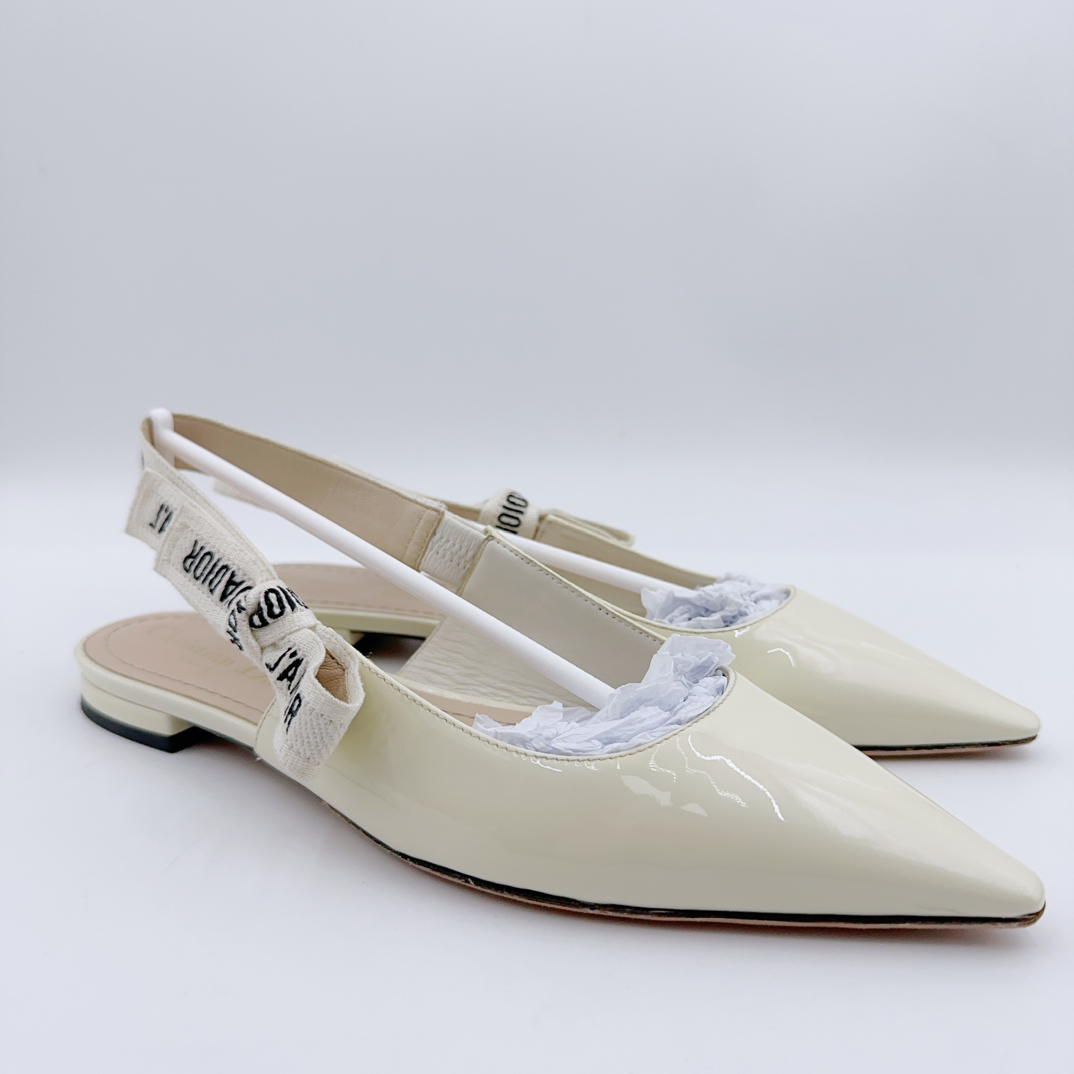 95新 DIOR/迪奥 37码/米色平底小猫跟/00780