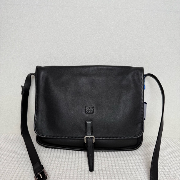 95新 LOEWE/罗意威 5756/男士时尚百搭黑色真皮邮差包