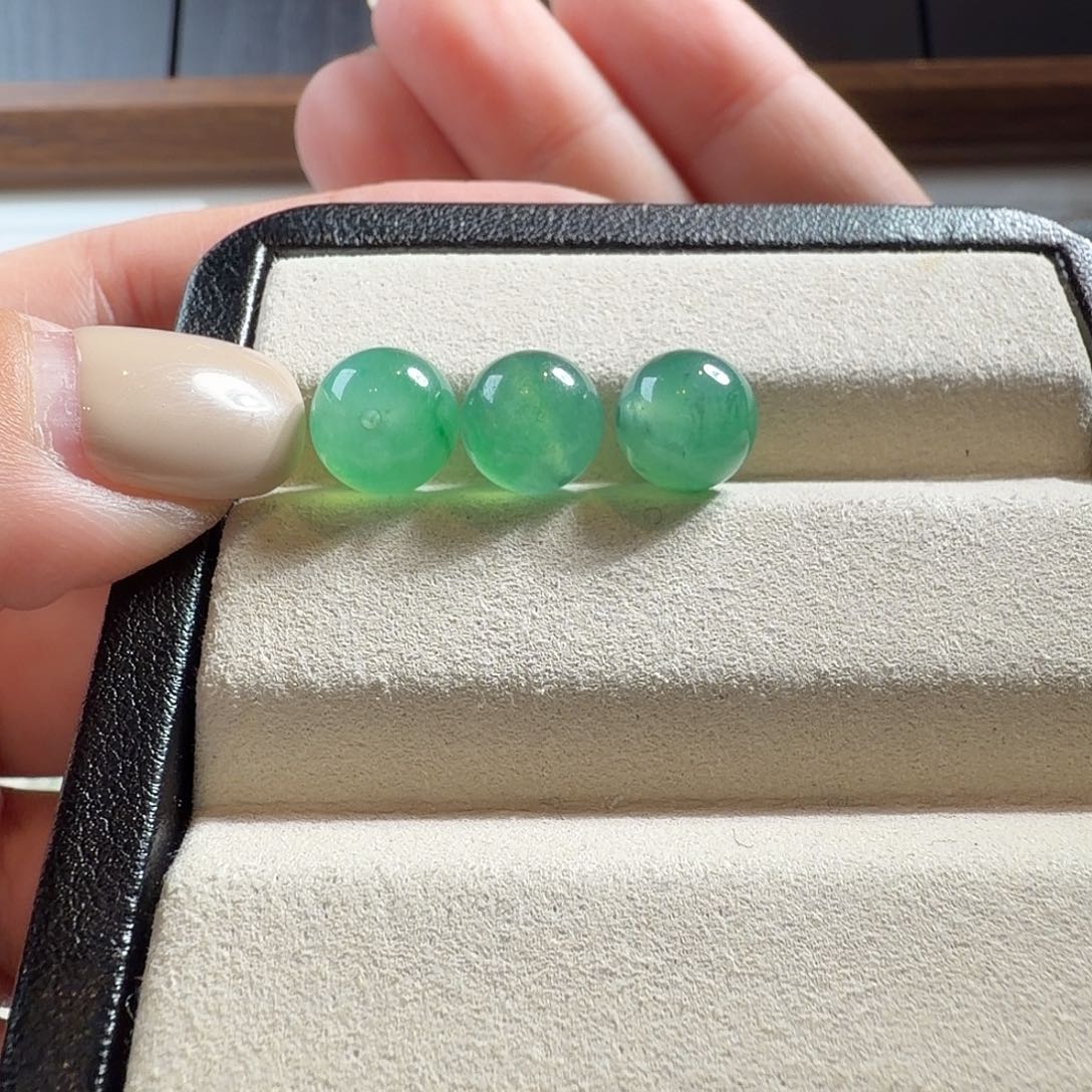 小***.翡翠散珠翡翠散珠