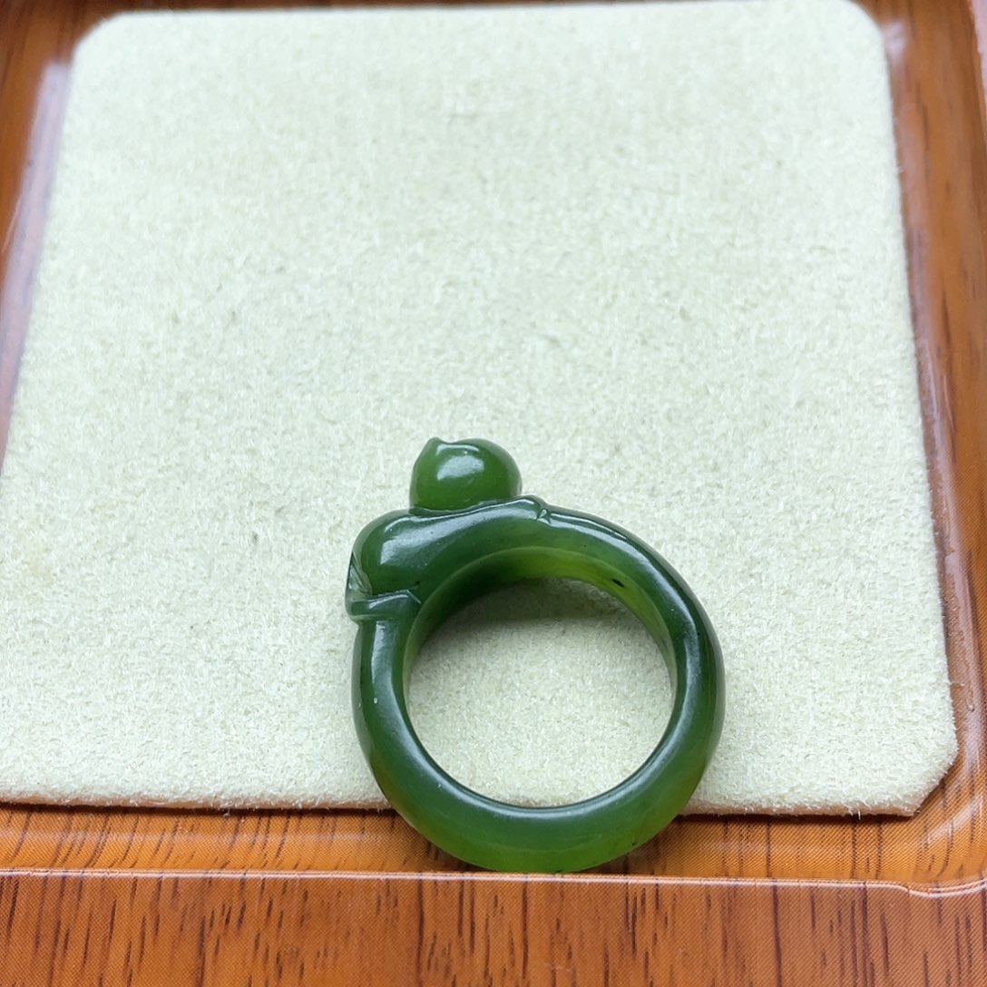 和田玉戒指未镶嵌碧玉猫猫戒圈18号