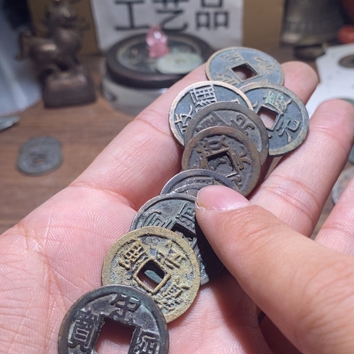 李***g纯银工艺品的生产和销售