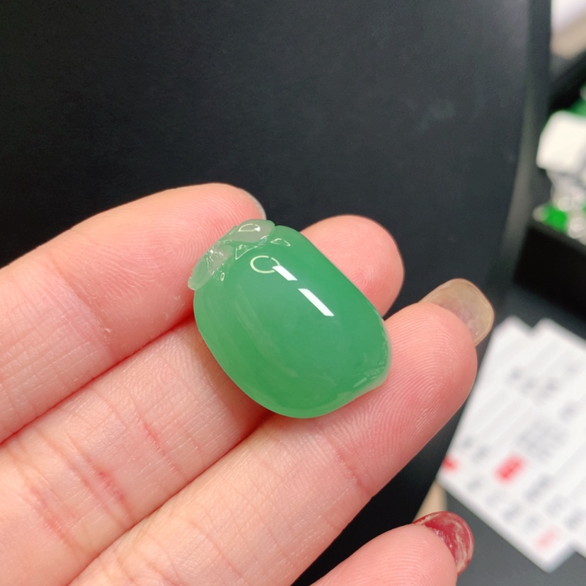 【闪购商品】翡翠吊坠(不含链)未镶嵌