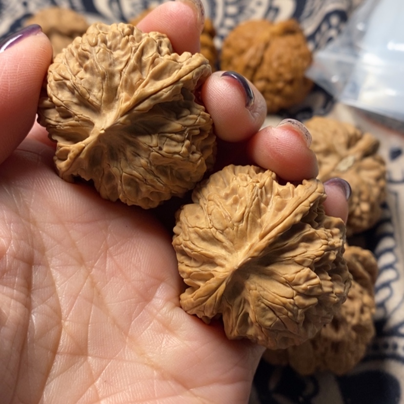 【闪购商品】文玩核桃吊坠石*苹果园