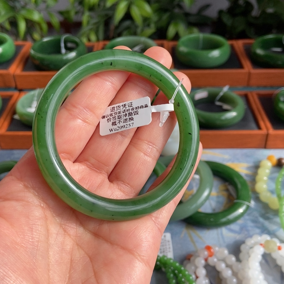 和田玉（碧玉）未镶嵌手镯俄碧冰底阳绿圆条5758