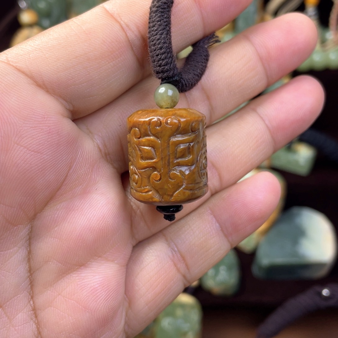 岫岩河磨玉（透闪石质玉）未镶嵌挂坠এ****