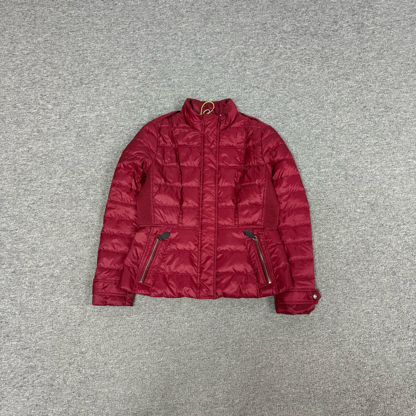 99新 AMIPARIS Burberry 红色羽绒服 L码
