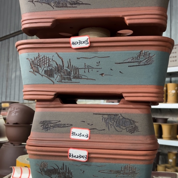 紫砂花盆128-4。         