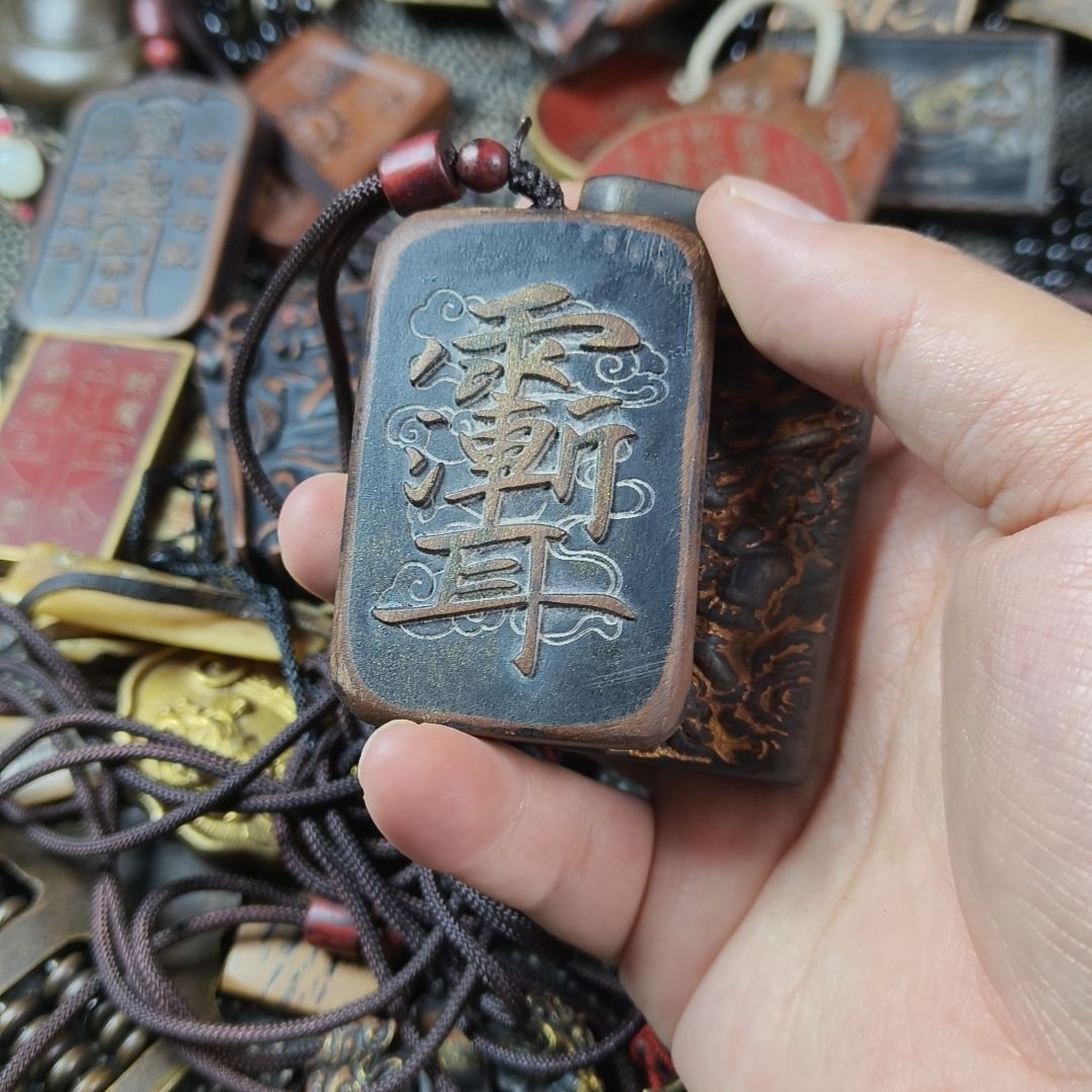 大***磊铜铁合金类摆件有一次摆件摆件