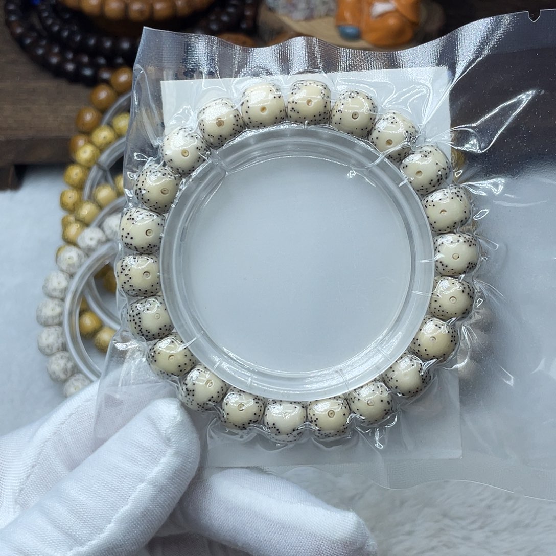 星月菩提手串原生态瓷白10.5✖️9.5大眼睛