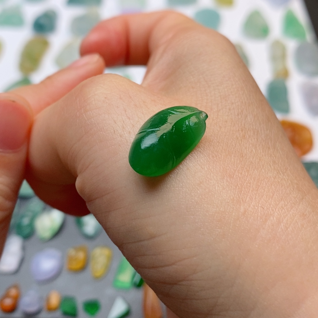 定制翡翠未镶嵌树叶