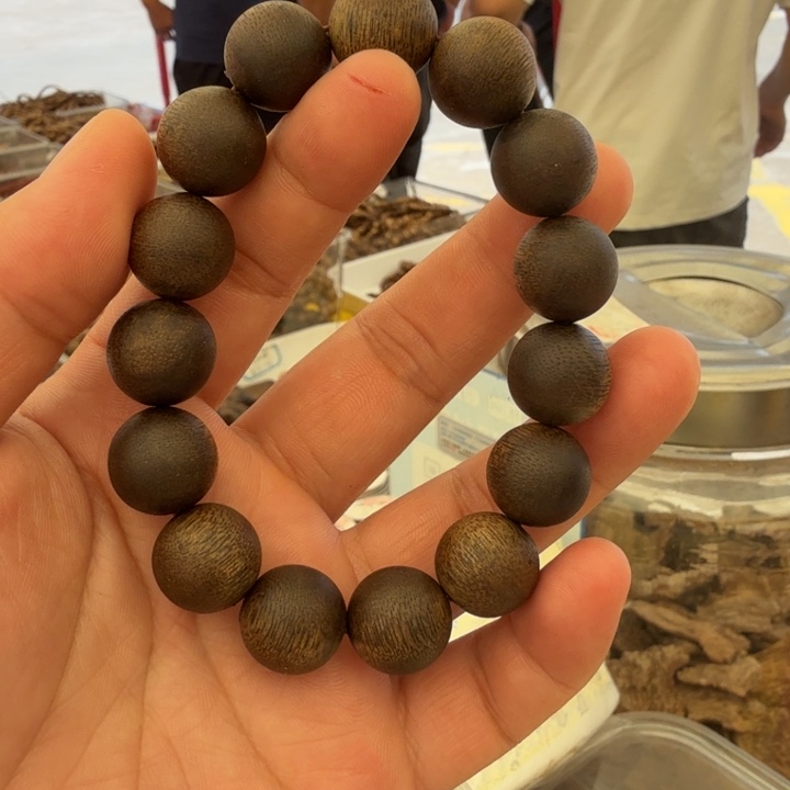 沉香碎屑沉香海南高货沉水1.4大➕碎屑多样性发一