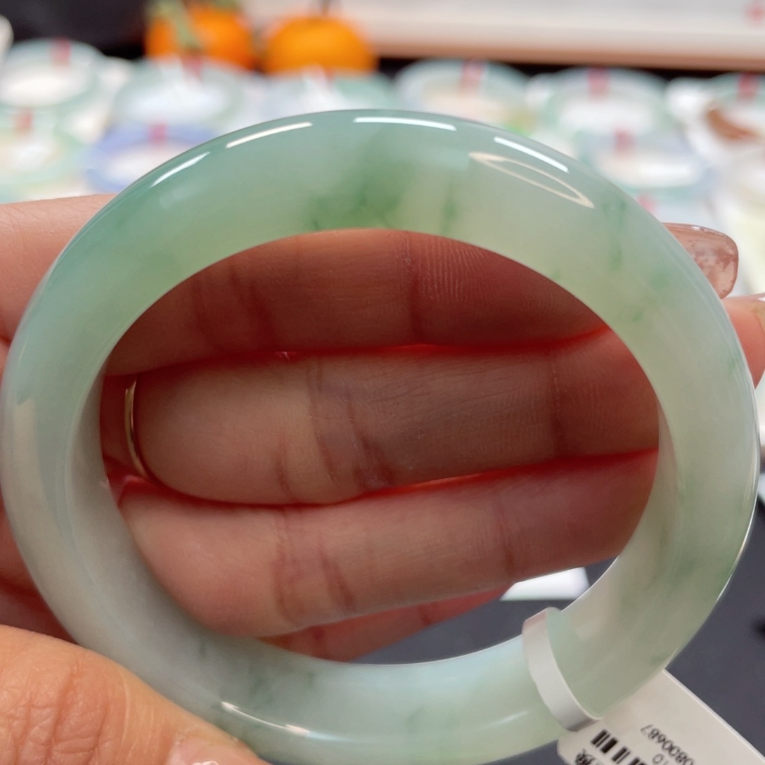 【闪购商品】翡翠手镯未镶嵌56芙蓉底绿花11号