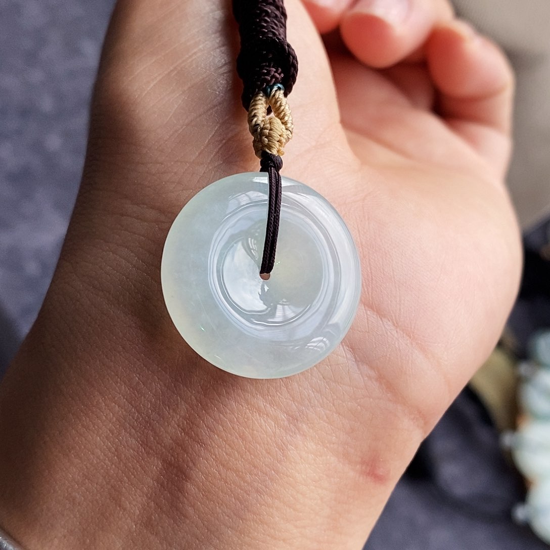 翡翠未镶嵌颈饰翡翠首饰